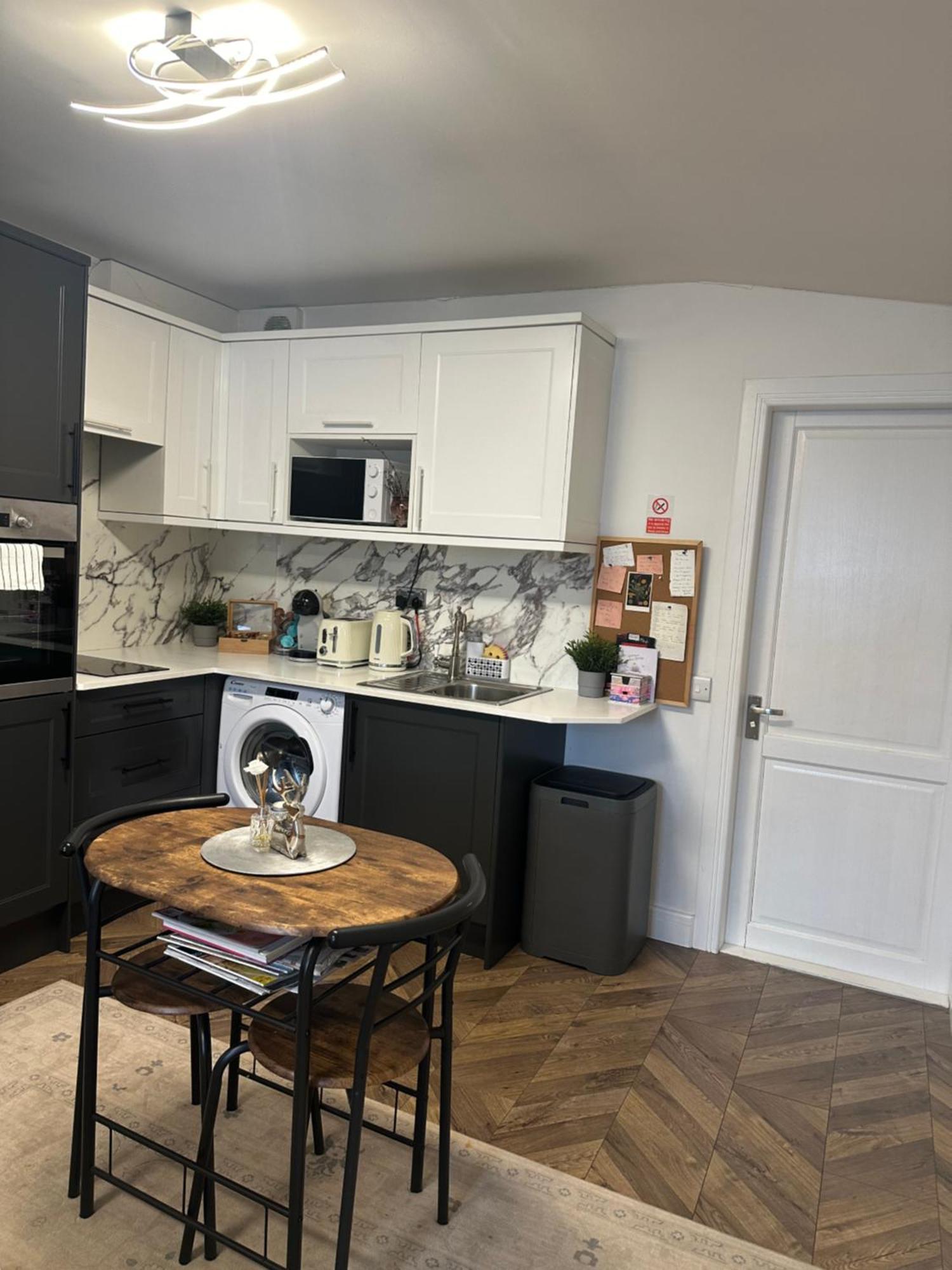 Apartment Flat *